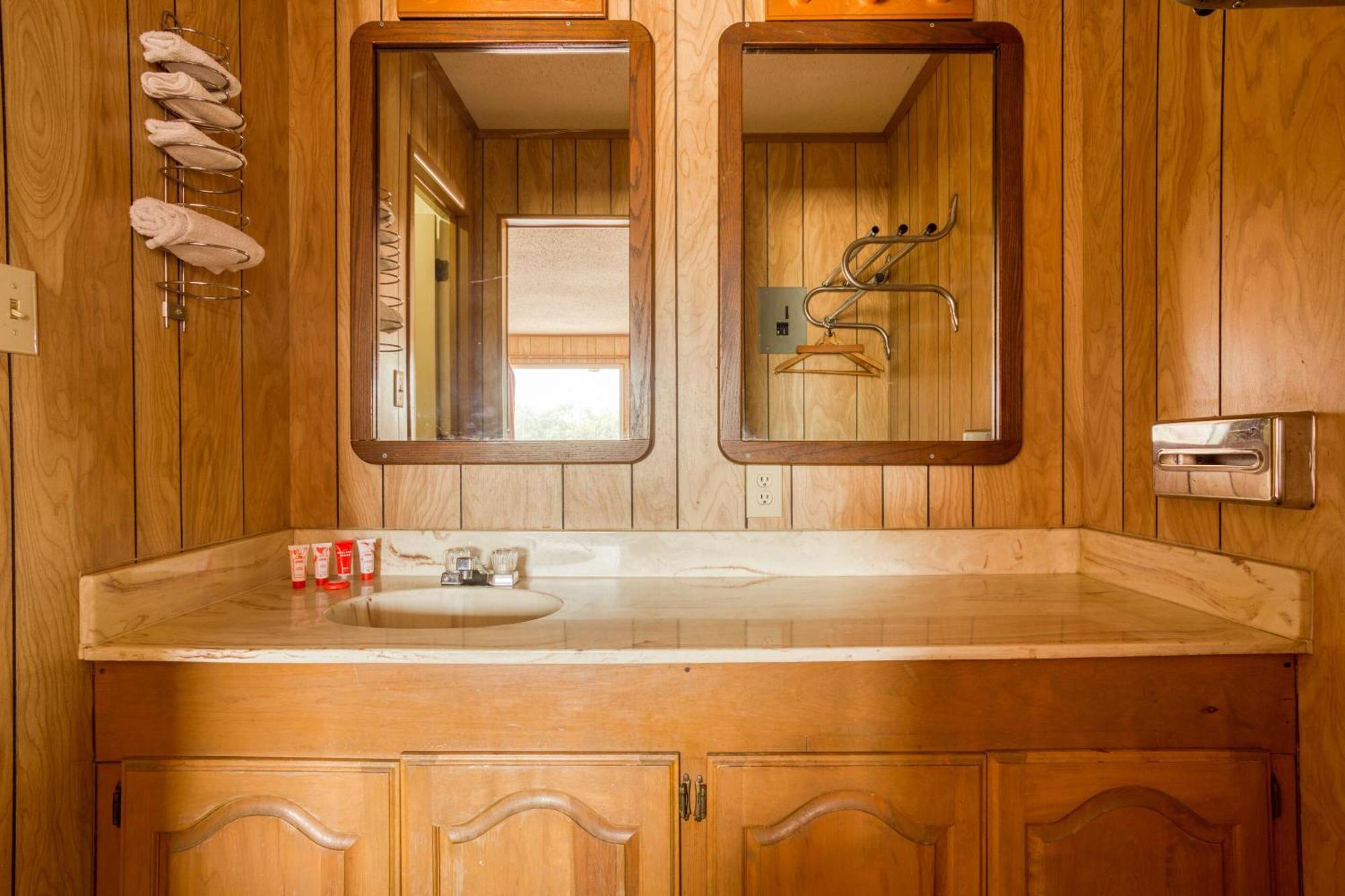 Oyo Hotel Breckenridge Tx Hubbard Creek Lake Extérieur photo